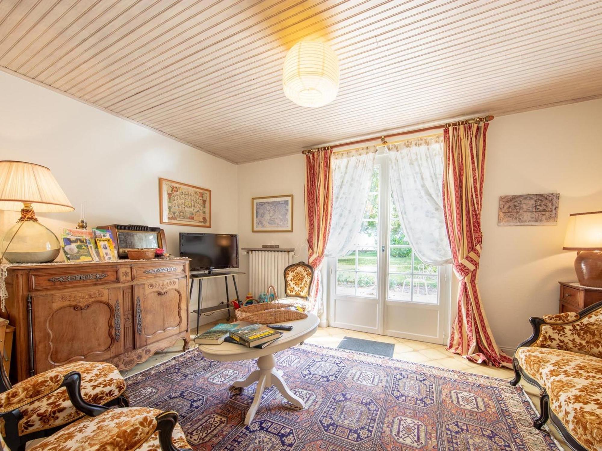 Suite Familiale Confortable Avec Wifi A Saint-Benoit-Sur-Loire, Animaux Admis - Fr-1-590-447 Exterior photo